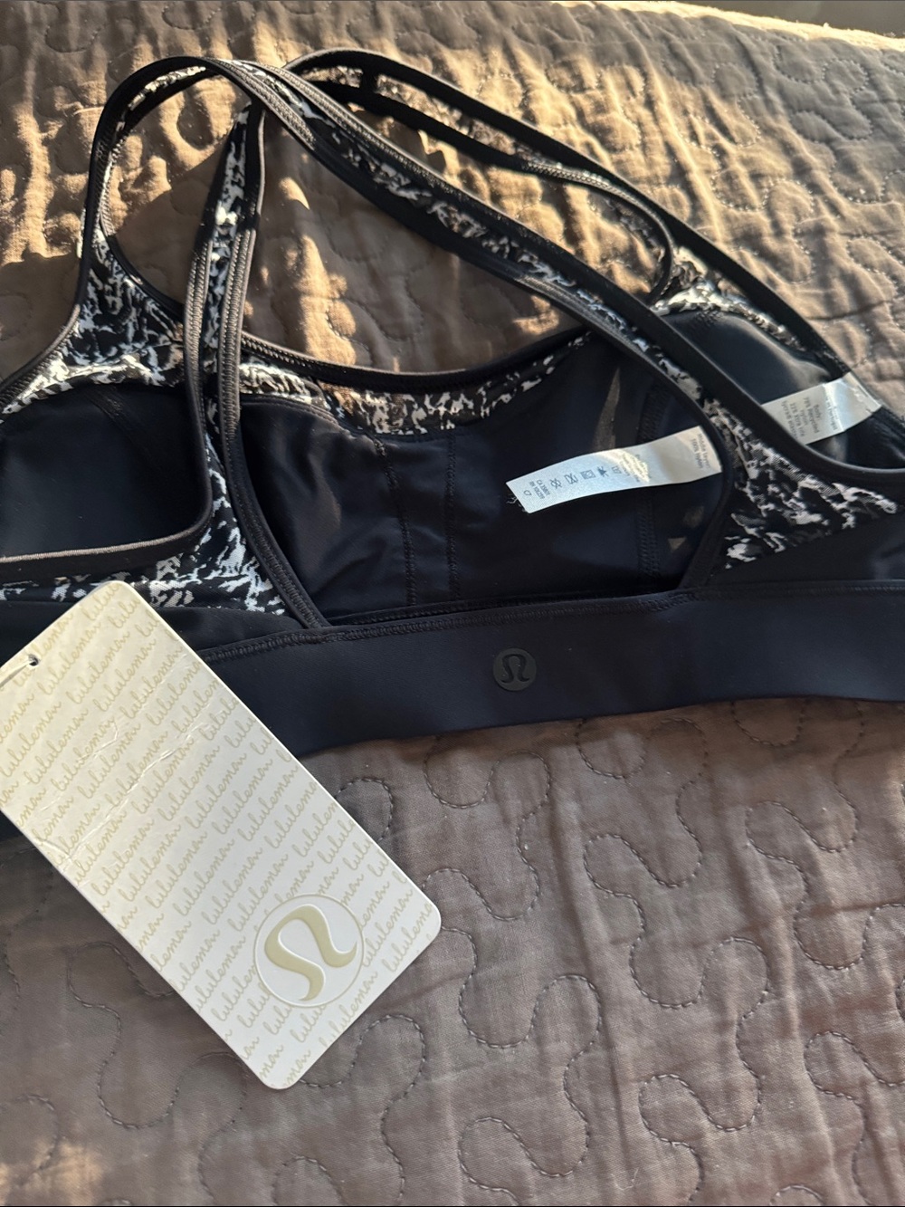 lululemon athletica Black Sports Bra with Monochrome Printed Trim - Picture 4 of 7